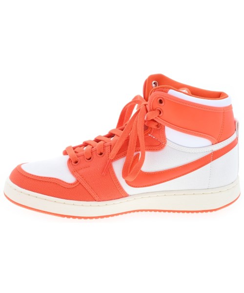 NIKE รองเท้าผ้าใบ