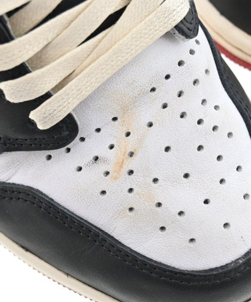 NIKE รองเท้าผ้าใบ