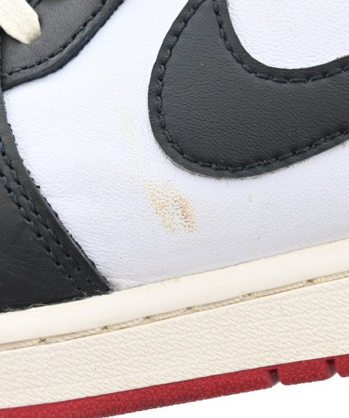 NIKE รองเท้าผ้าใบ