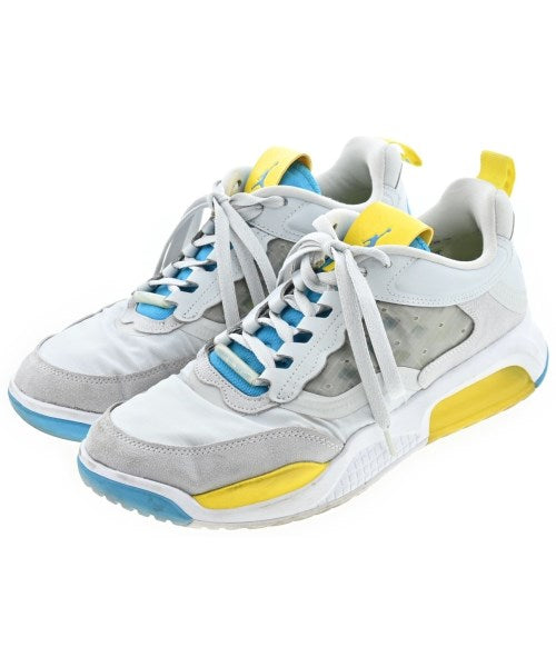 NIKE รองเท้าผ้าใบ