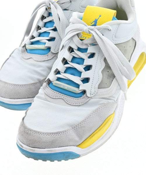 NIKE รองเท้าผ้าใบ