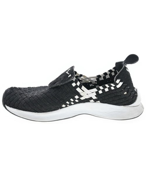 NIKE รองเท้าผ้าใบ