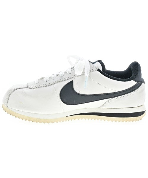 NIKE รองเท้าผ้าใบ