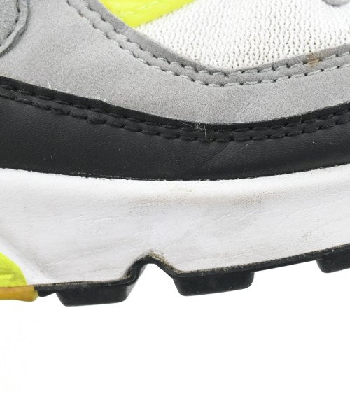 NIKE รองเท้าผ้าใบ