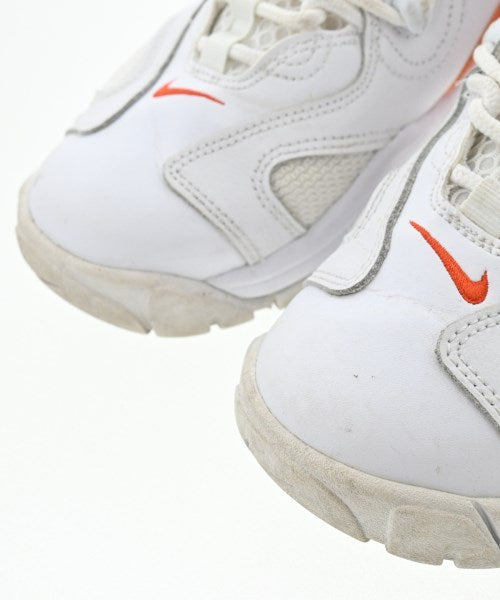 NIKE รองเท้าผ้าใบ