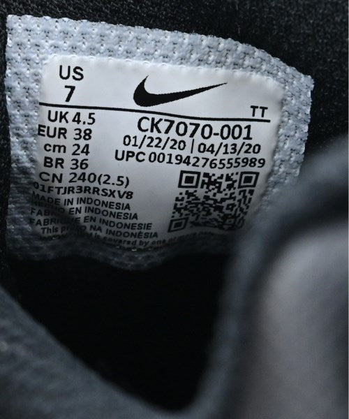 NIKE รองเท้าผ้าใบ