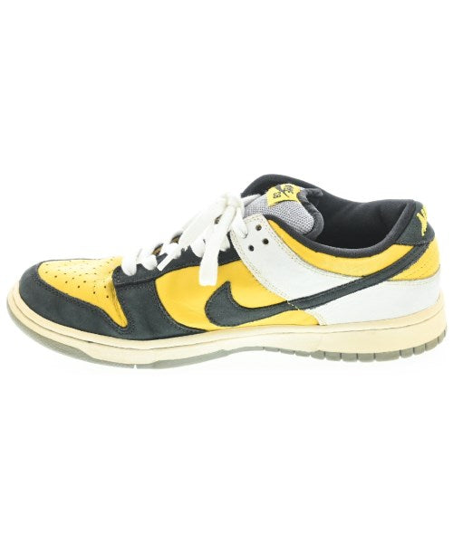 NIKE รองเท้าผ้าใบ