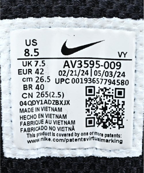 NIKE รองเท้าผ้าใบ