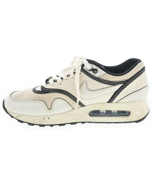 NIKE รองเท้าผ้าใบ