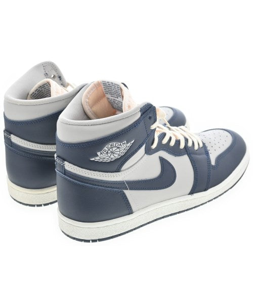 NIKE รองเท้าผ้าใบ