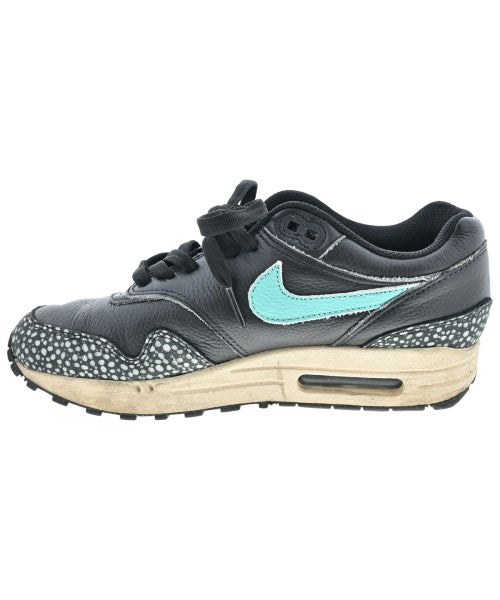 NIKE รองเท้าผ้าใบ