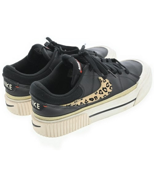 NIKE รองเท้าผ้าใบ