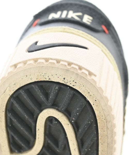 NIKE รองเท้าผ้าใบ