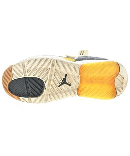 NIKE รองเท้าผ้าใบ