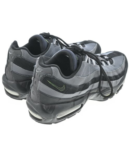 NIKE รองเท้าผ้าใบ