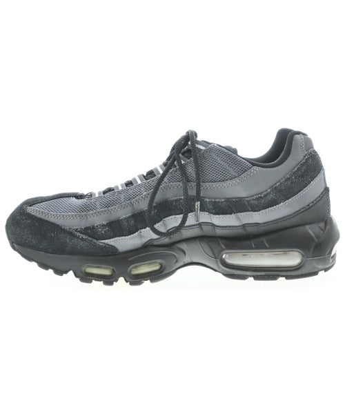 NIKE รองเท้าผ้าใบ