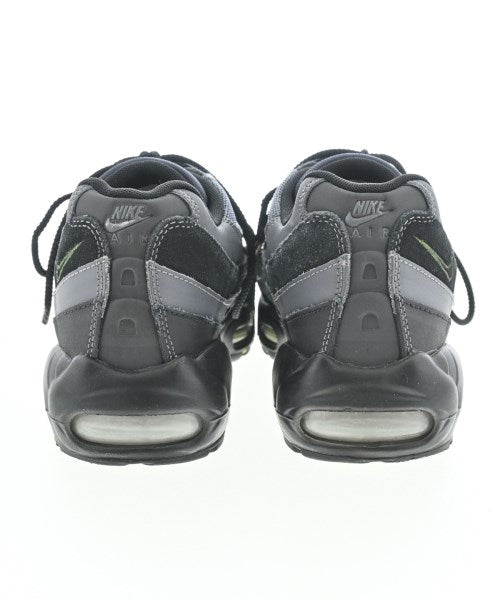 NIKE รองเท้าผ้าใบ