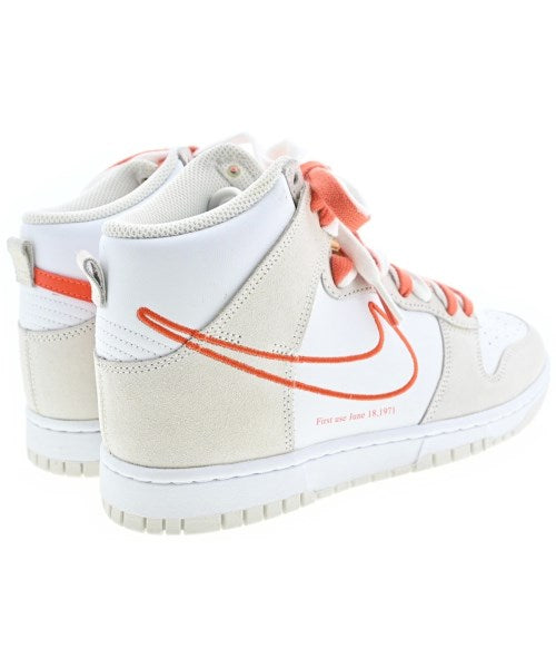 NIKE รองเท้าผ้าใบ