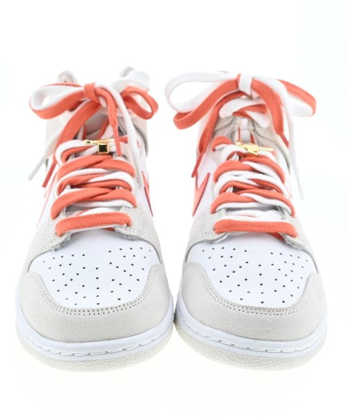 NIKE รองเท้าผ้าใบ