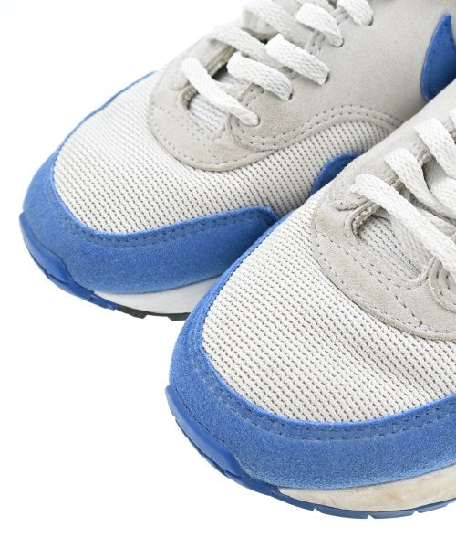 NIKE รองเท้าผ้าใบ