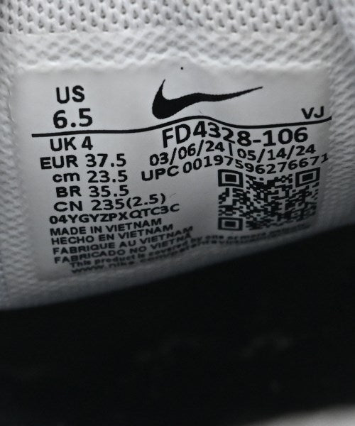 NIKE รองเท้าผ้าใบ