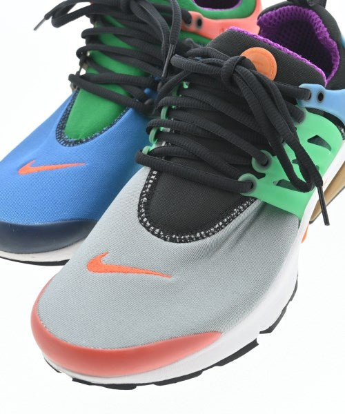 NIKE รองเท้าผ้าใบ