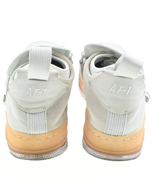 NIKE รองเท้าผ้าใบ