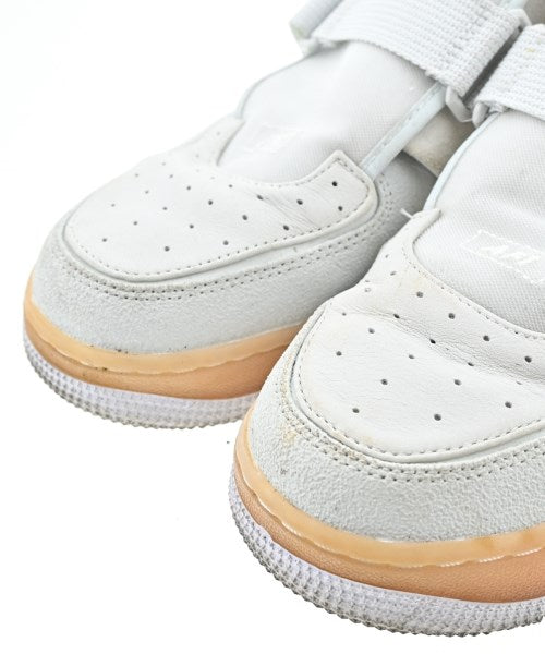 NIKE รองเท้าผ้าใบ