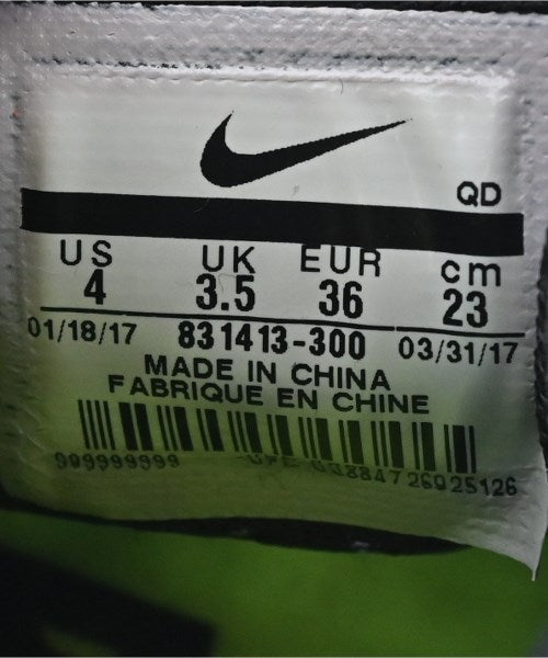 NIKE รองเท้าผ้าใบ