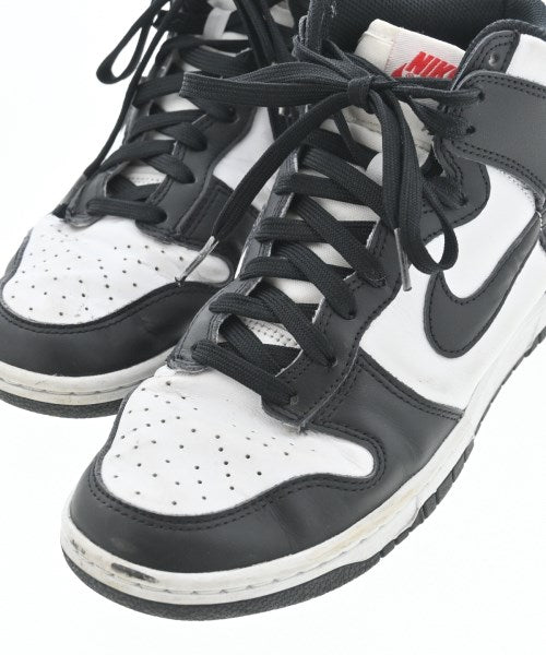 NIKE รองเท้าผ้าใบ