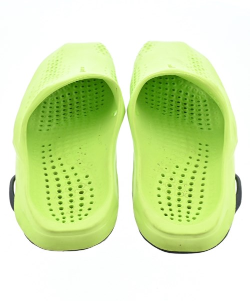 NIKE รองเท้าแตะ