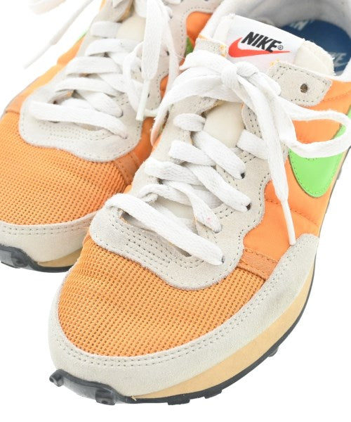 NIKE รองเท้าผ้าใบ