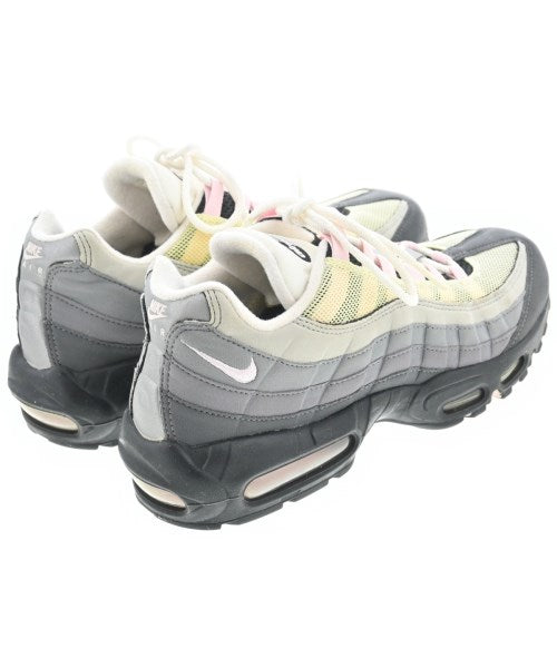 NIKE รองเท้าผ้าใบ