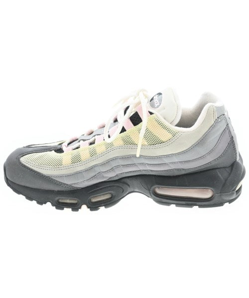 NIKE รองเท้าผ้าใบ