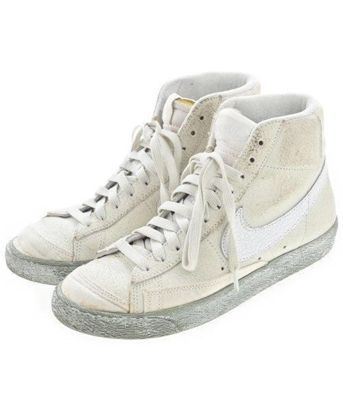 NIKE รองเท้าผ้าใบ