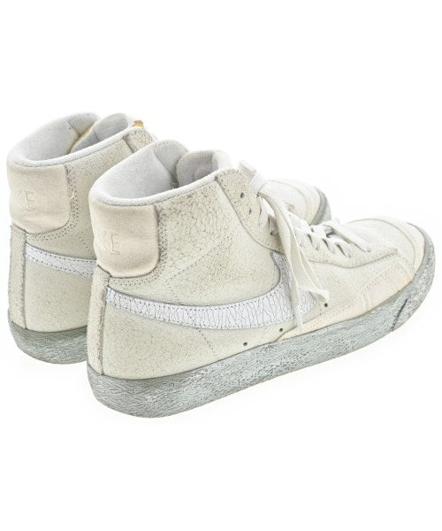 NIKE รองเท้าผ้าใบ
