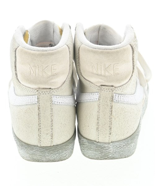 NIKE รองเท้าผ้าใบ