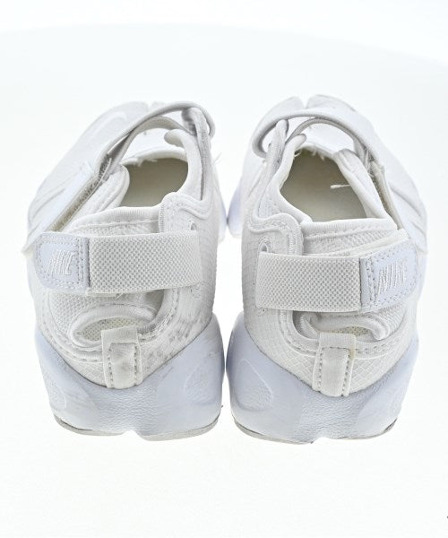 NIKE รองเท้าผ้าใบ