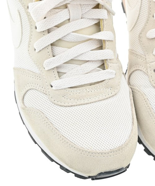 NIKE รองเท้าผ้าใบ