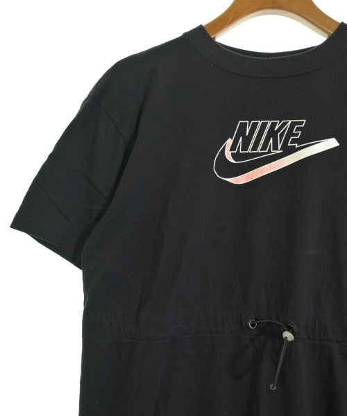 NIKE ชุดเดรส