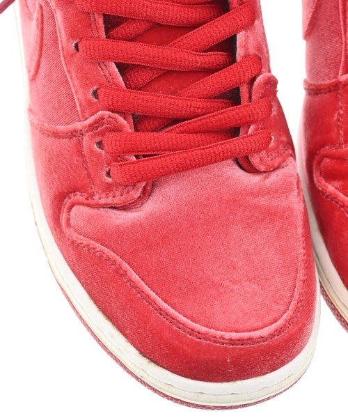 NIKE รองเท้าผ้าใบ