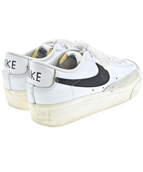 NIKE รองเท้าผ้าใบ