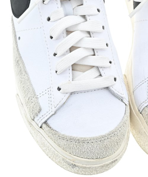 NIKE รองเท้าผ้าใบ