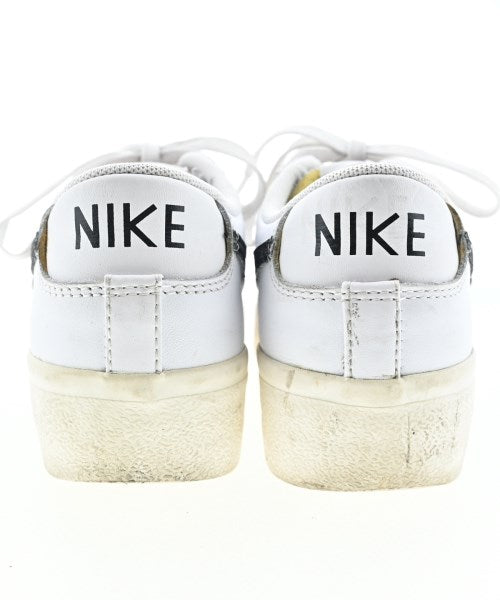 NIKE รองเท้าผ้าใบ