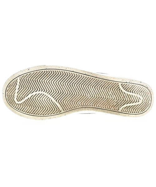 NIKE รองเท้าผ้าใบ