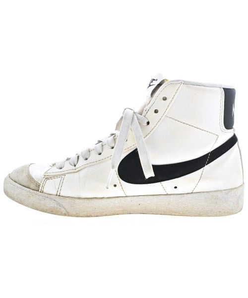 NIKE รองเท้าผ้าใบ