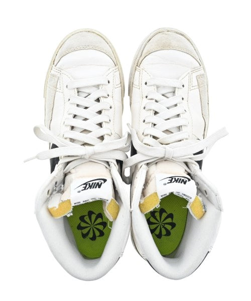 NIKE รองเท้าผ้าใบ