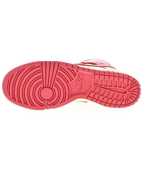 NIKE รองเท้าผ้าใบ