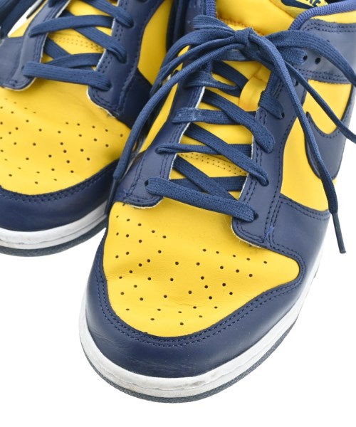 NIKE รองเท้าผ้าใบ