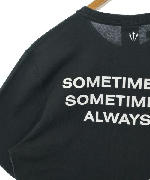 NIKE เสื้อยืด/เสื้อท็อปส์